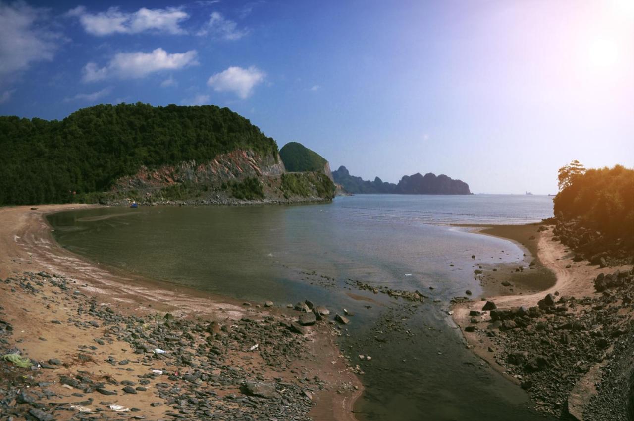 Готель Gieng Ngoc Sea Moutain View Cat Ba Dong Khe Sau Екстер'єр фото